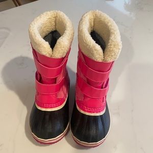 Girls waterproof sorel snow boots